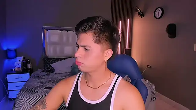 Snapshot of Niicky1_ chatting on 03-12-25, 09:03 Niicky1 online show from 03-12-25, 09:03