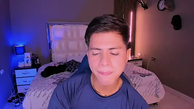 Snapshot of Niicky1_ chatting on 03-20-25, 09:13 Niicky1 online show from 03-20-25, 09:13