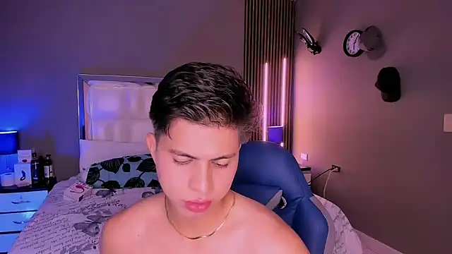 Snapshot of Niicky1_ chatting on 03-21-25, 09:45 Niicky1 online show from 03-21-25, 09:45