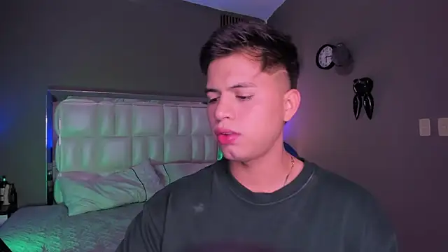 Snapshot of Niicky1_ chatting on 09-13-25, 09:14 Niicky1 online show from 09-13-25, 09:14