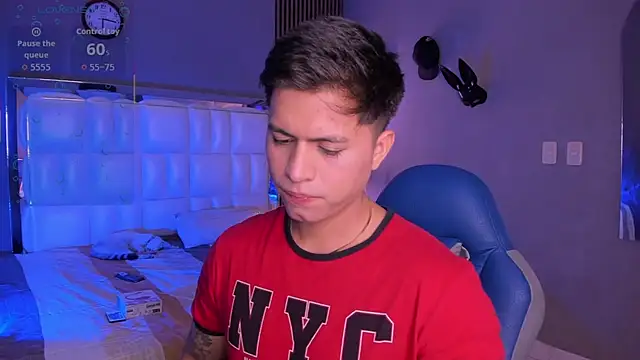 Snapshot of Niicky1_ chatting on 11-10-25, 02:38 Niicky1 online show from 11-10-25, 02:38