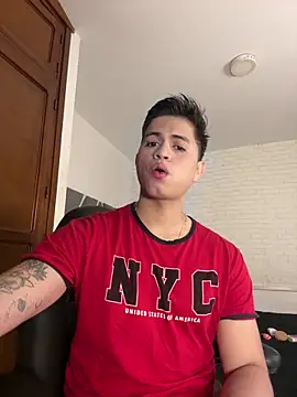 Snapshot of Niicky1_ chatting on 12-05-25, 01:31 Niicky1 online show from 12-05-25, 01:31