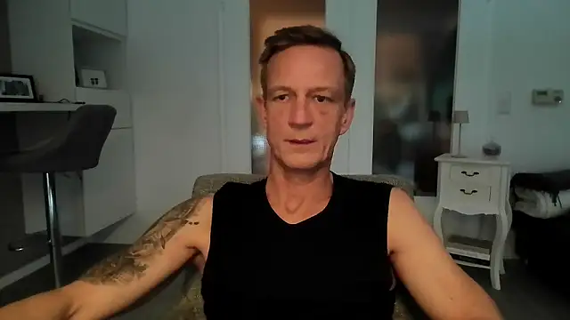 Snapshot of dirks71 chatting on 02-02-26, 08:57 dirks71 online show from 02-02-26, 08:57