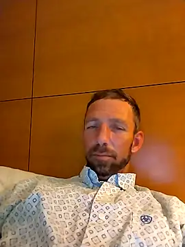 Treemandude online show from 11-16-25, 01:44