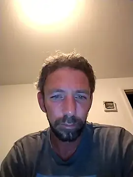 Snapshot of Treemandude chatting on 01-17-26, 05:45 Treemandude online show from 01-17-26, 05:45