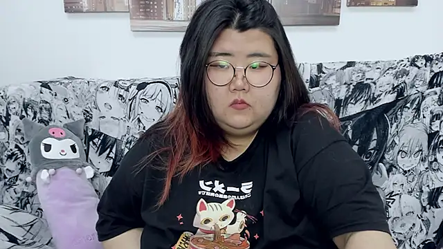 Snapshot of Nadine_asian chatting on 12-14-24, 10:56 Nadine asian online show from 12-14-24, 10:56