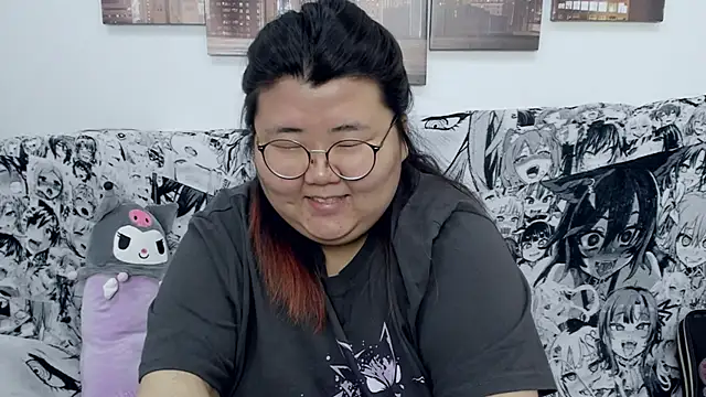 Snapshot of Nadine_asian chatting on 12-15-24, 08:19 Nadine asian online show from 12-15-24, 08:19