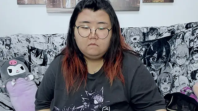 Snapshot of Nadine_asian chatting on 12-17-24, 06:24 Nadine asian online show from 12-17-24, 06:24