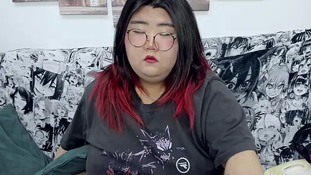 Snapshot of Nadine_asian chatting on 12-27-24, 12:23 Nadine asian online show from 12-27-24, 12:23