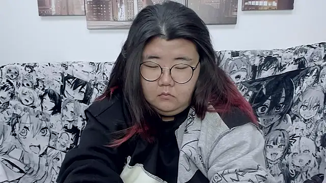 Snapshot of Nadine_asian chatting on 01-09-25, 02:11 Nadine asian online show from 01-09-25, 02:11