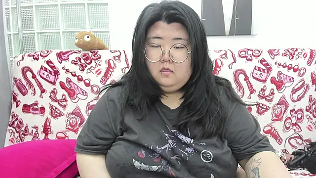 Nadine asian online show from 05-23-26, 01:22