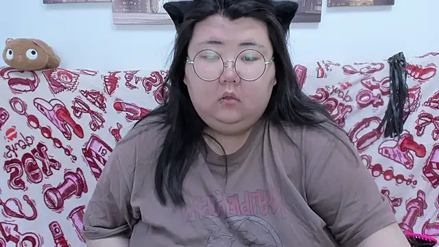 Nadine asian online show from 06-06-26, 01:32