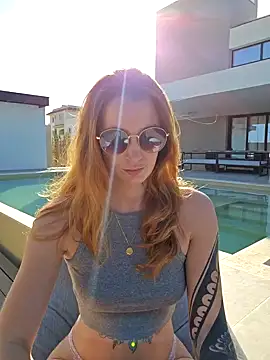 Laurahorney xo online show from 01-28-25, 12:43