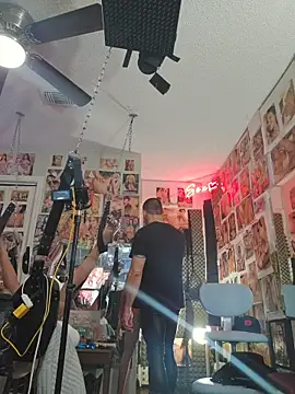 luvs2cumm69 online show from 11-01-25, 12:51