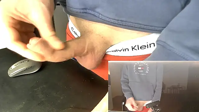 Snapshot of sperma_tributes chatting on 03-13-26, 09:10 sperma tributes online show from 03-13-26, 09:10