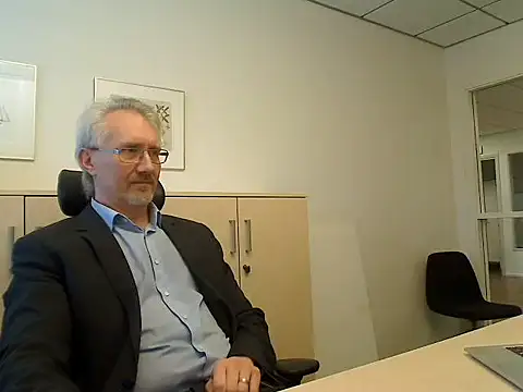 tom-swede online show from 04-13-26, 03:28