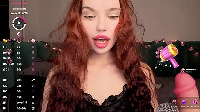 Snapshot of PrettyLilie chatting on 12-20-25, 12:12 PrettyLilie online show from 12-20-25, 12:12