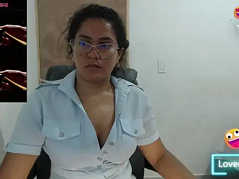 Snapshot of sweettmiah chatting on 12-02-25, 04:57 sweettmiah online show from 12-02-25, 04:57