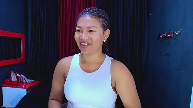 Snapshot of JadaRoberts chatting on 01-27-25, 11:43 JadaRoberts online show from 01-27-25, 11:43