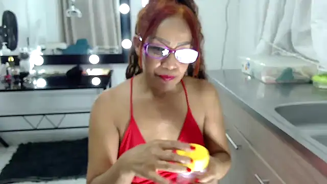 Snapshot of keyla-sensual chatting on 03-14-26, 11:21 keyla-sensual online show from 03-14-26, 11:21