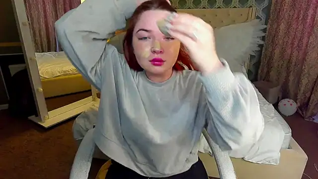 RosieMoons online show from 03-09-25, 06:50