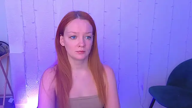 Snapshot of Radiants_two chatting on 02-18-26, 01:40 Radiants two online show from 02-18-26, 01:40