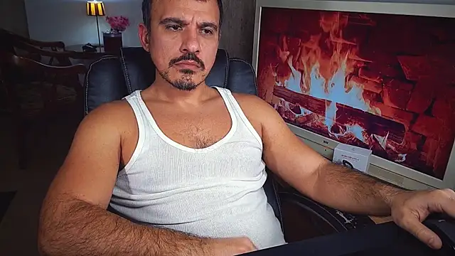 officeman7 online show from 12-08-24, 05:11