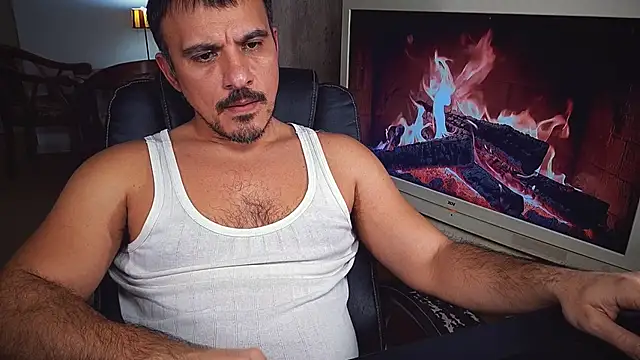 officeman7 online show from 01-09-25, 04:39