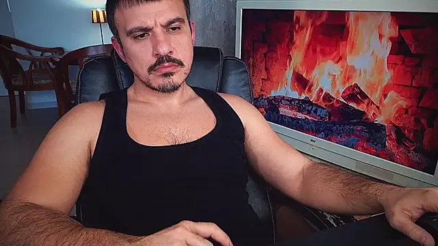 officeman7 online show from 01-14-25, 01:49