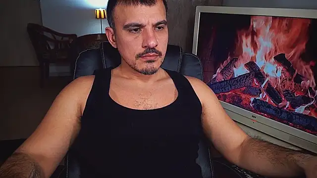 officeman7 online show from 01-19-25, 04:36