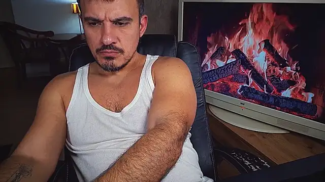 officeman7 online show from 02-02-25, 04:32