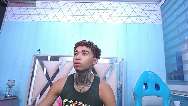 sexy blacks  online show from 01-24-25, 11:26