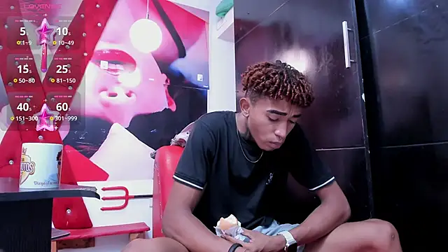 sexy blacks  online show from 01-25-25, 11:34