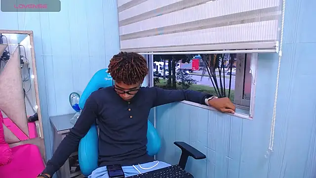 sexy blacks  online show from 02-28-25, 11:25