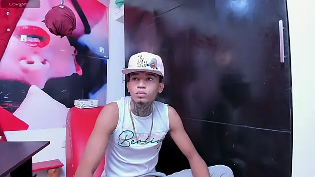 sexy blacks  online show from 03-03-25, 11:22