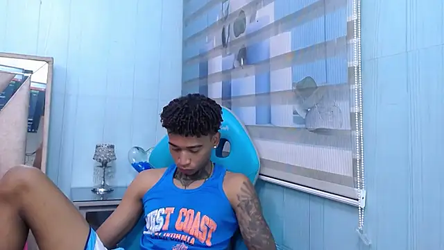 sexy blacks  online show from 10-10-25, 11:20