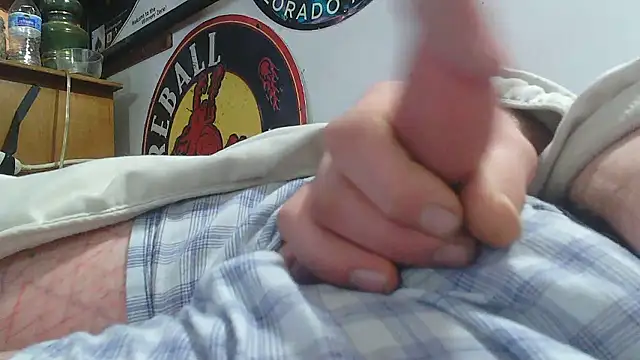 Snapshot of duggiefresh chatting on 12-02-24, 10:34 duggiefresh online show from 12-02-24, 10:34