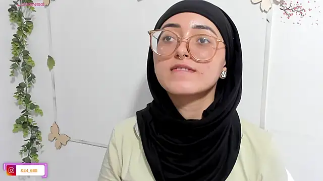 Snapshot of aysel_elid chatting on 04-22-26, 11:50 aysel elid online show from 04-22-26, 11:50