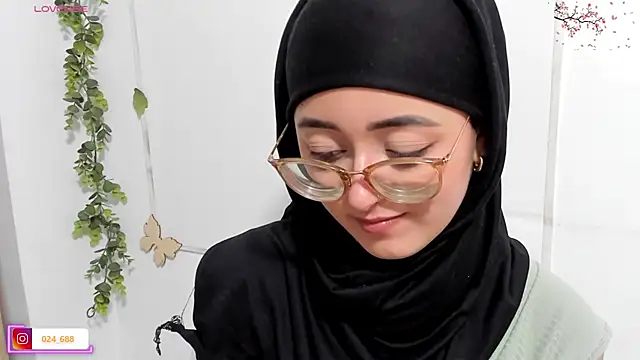 Snapshot of aysel_elid chatting on 05-14-26, 11:55 aysel elid online show from 05-14-26, 11:55