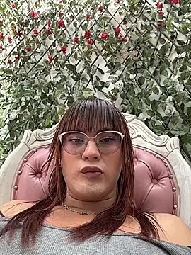 miss gisselle online show from 11-22-25, 03:22