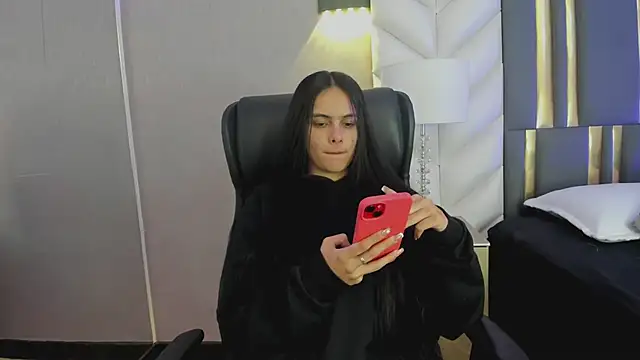 ChloeHarper  online show from 02-02-26, 11:53