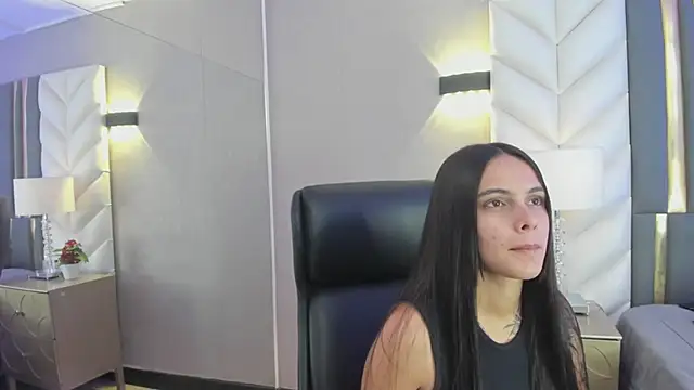 ChloeHarper  online show from 04-19-26, 02:05