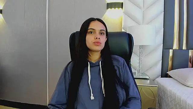 ChloeHarper  online show from 07-02-26, 11:49