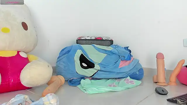 Snapshot of Bigdickgirls_02 chatting on 03-04-25, 04:06 Bigdickgirls 02 online show from 03-04-25, 04:06