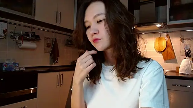 Snapshot of Kelly_Yon chatting on 03-13-25, 10:10 Kelly Yon online show from 03-13-25, 10:10