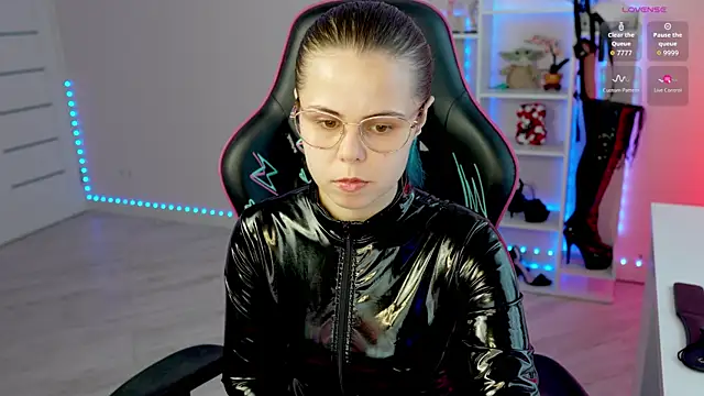 Snapshot of Latex_Kitty chatting on 06-03-26, 04:34 Latex Kitty online show from 06-03-26, 04:34
