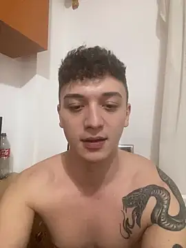 Snapshot of Joedonovan1 chatting on 12-21-24, 10:40 Joedonovan1 online show from 12-21-24, 10:40