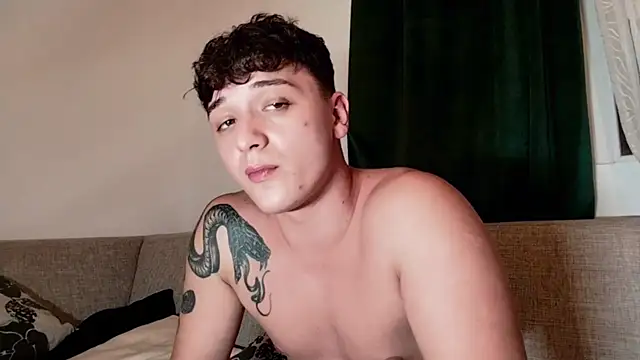 Snapshot of Joedonovan1 chatting on 09-28-25, 08:25 Joedonovan1 online show from 09-28-25, 08:25