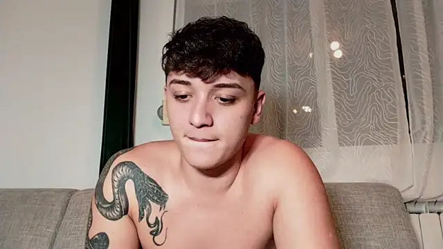 Snapshot of Joedonovan1 chatting on 10-22-25, 06:51 Joedonovan1 online show from 10-22-25, 06:51