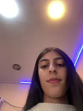 cristel 17 online show from 11-29-25, 04:54